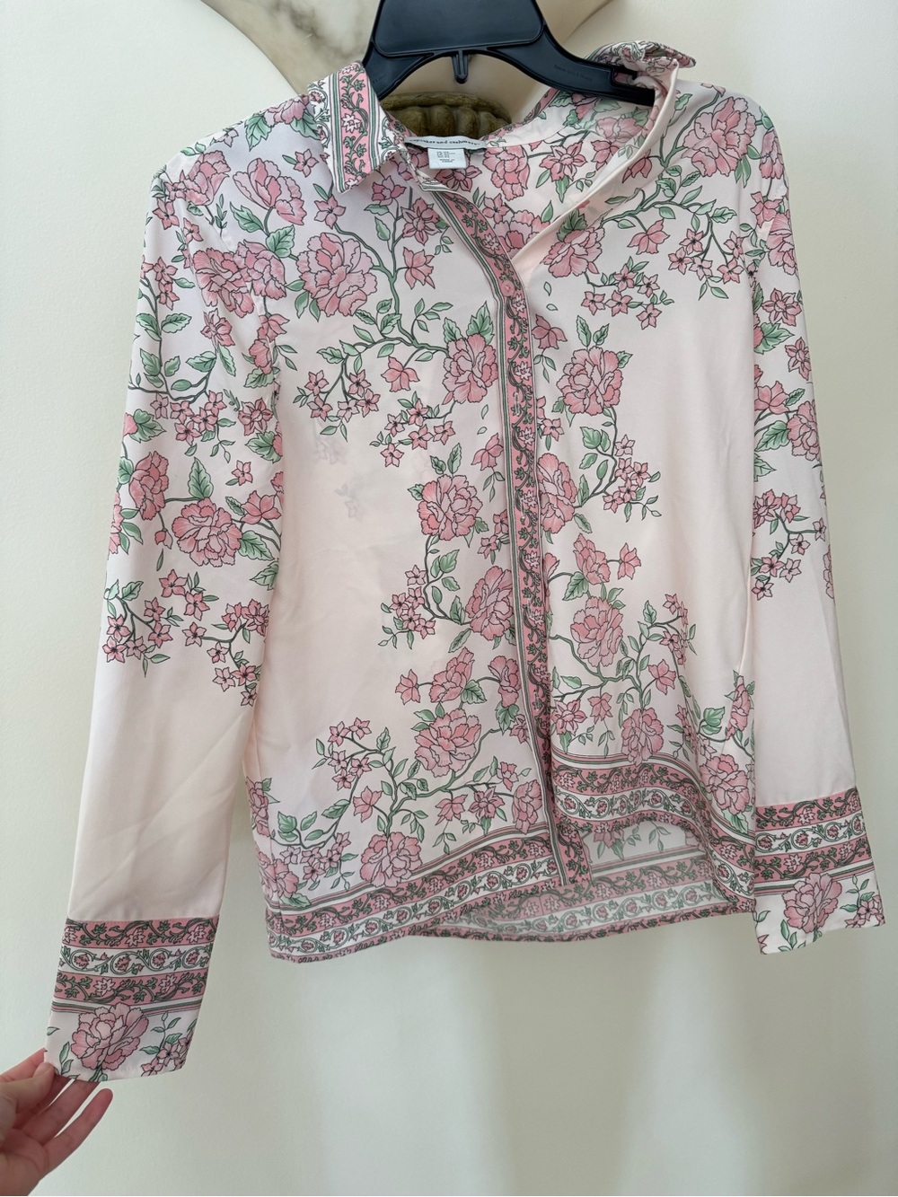 cupcakes & cashmere Pink Floral Button-Up Blouse